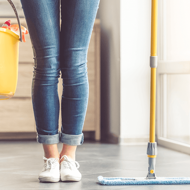 Limpia tu hogar de forma natural