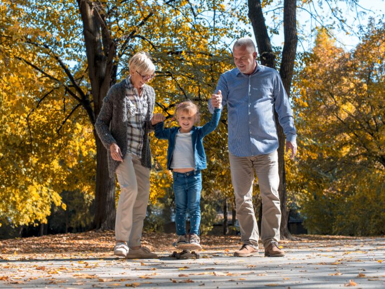 Día de las abuelas y los abuelos.￼